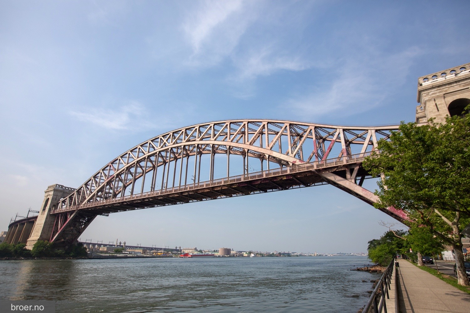 picture of Hell Gate Bridge