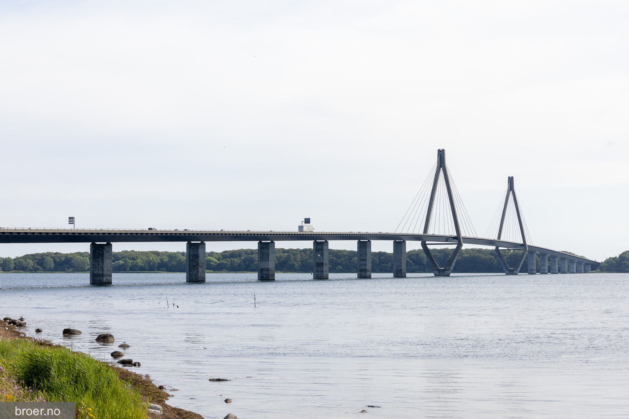 bilde av Farøbroene Høybroen