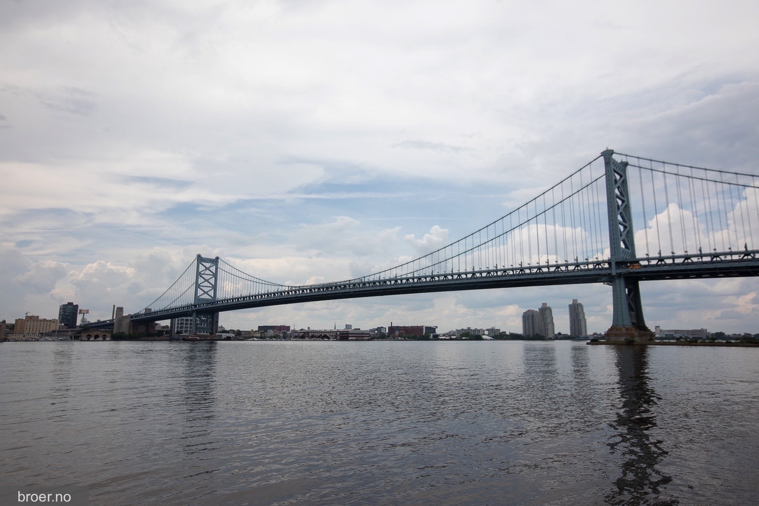 picture of Benjamin Franklin Bridge
