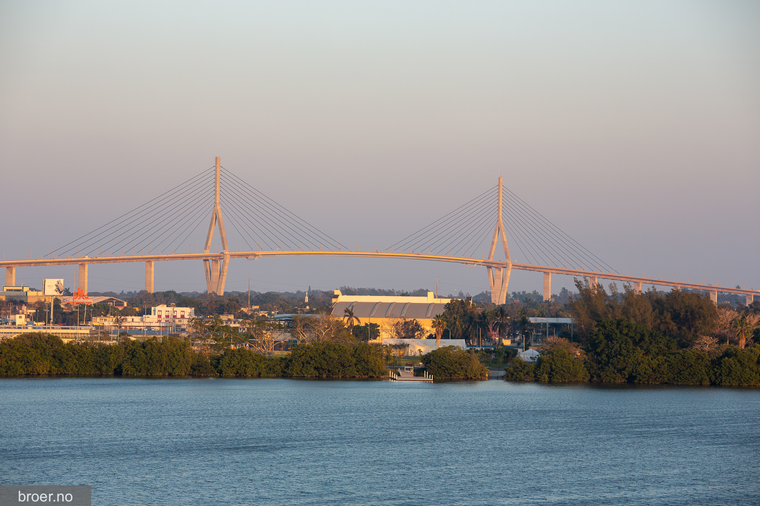picture of Tampico Bridge