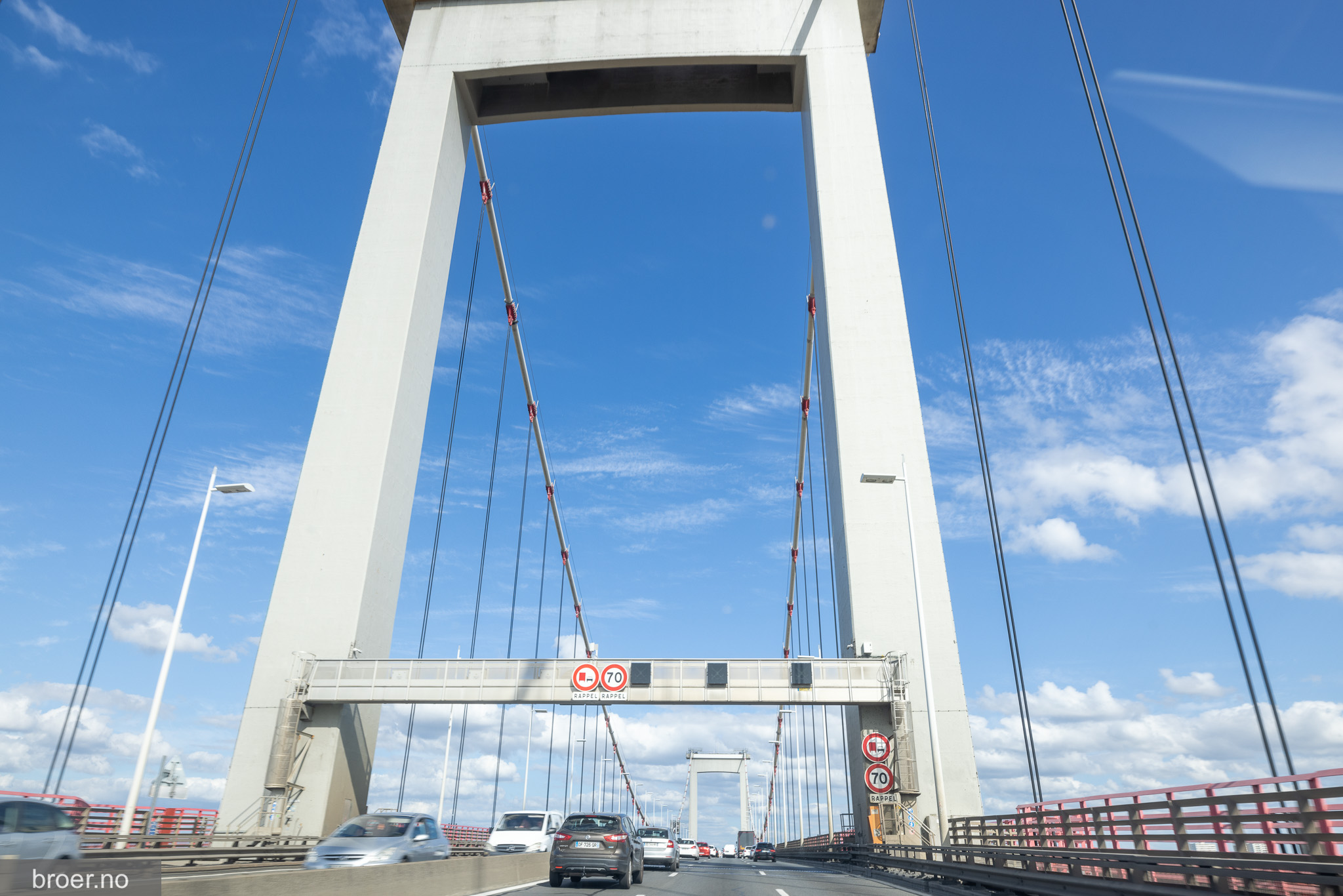 picture of Aquitaine Bridge