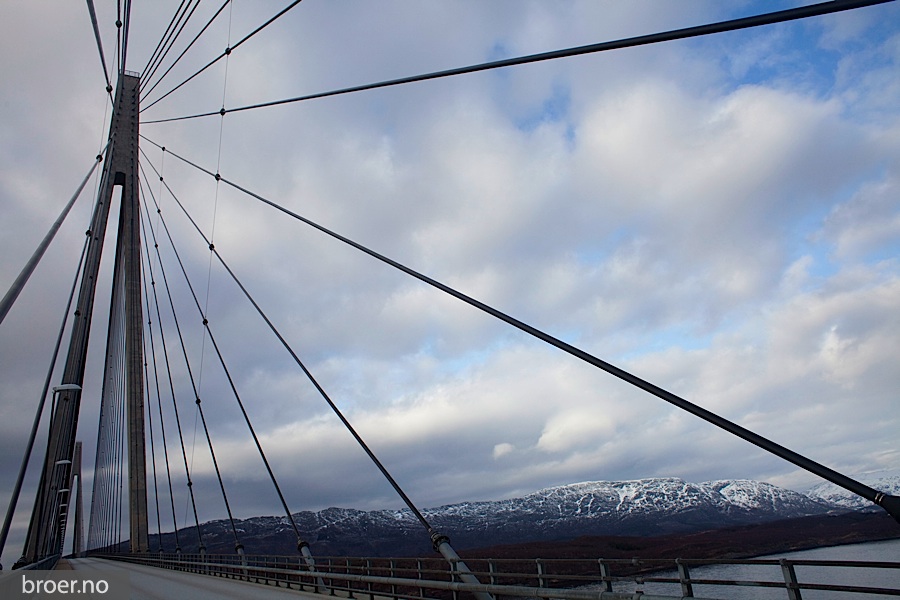picture of Helgeland Bridge