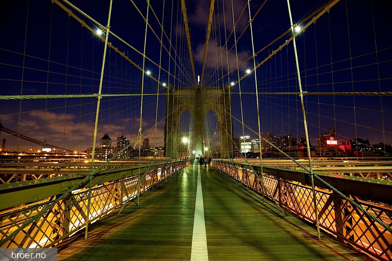 picture of Brooklyn Bridge